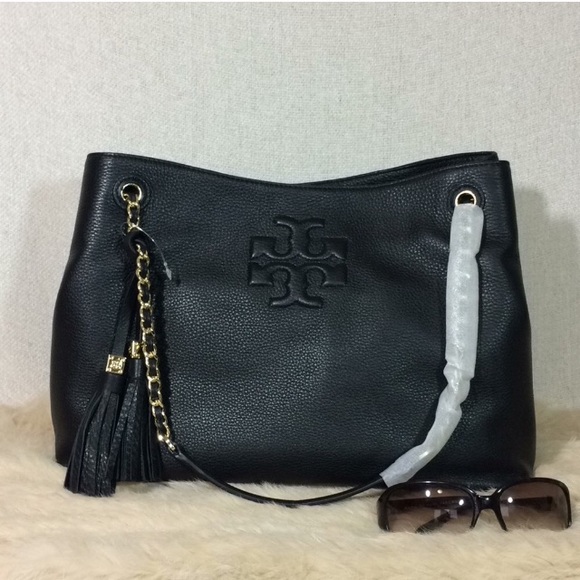 Tory Burch Handbags - Tory Burch Black Thea Slouchy Chain Tote